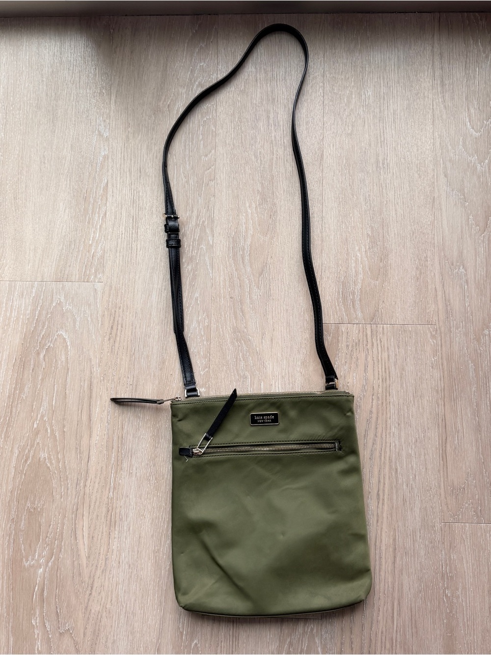 Kate Spade olive green crossbody bag
